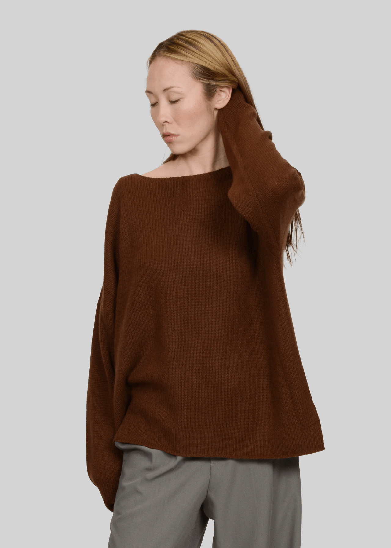 CASHMERE OVERSIZED WIDE-NECK SWEATER