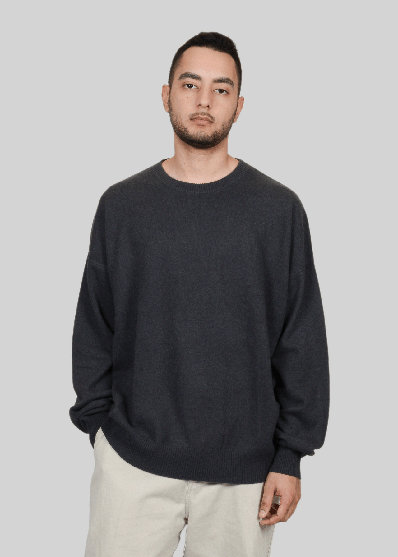 100% CASHMERE OVERSIZED CREW-NECK