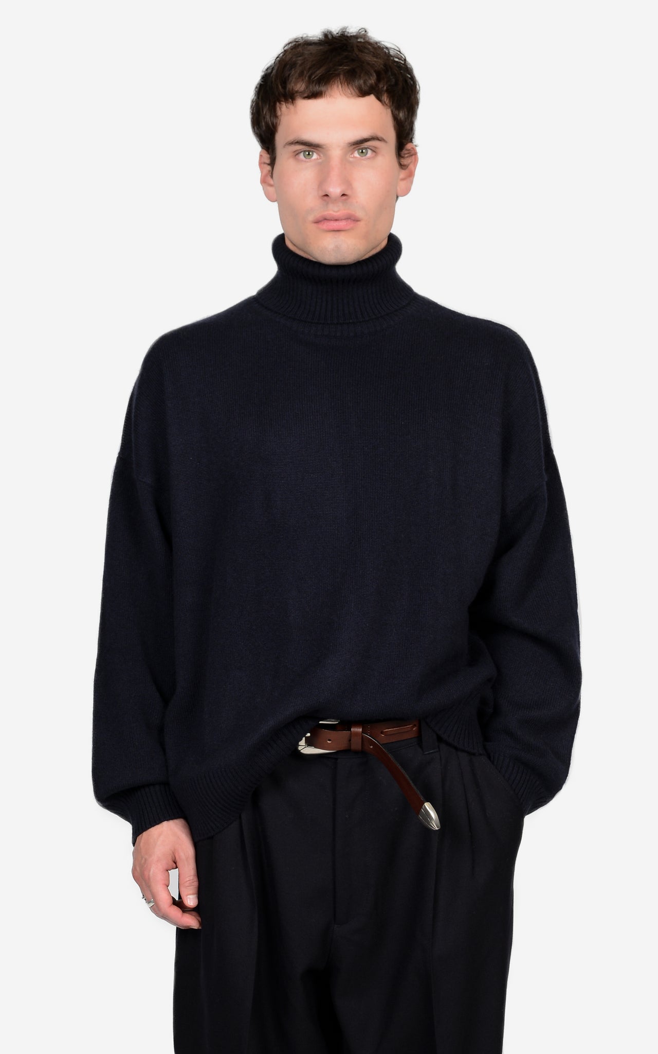 100% CASHMERE BOXY TURTLENECK