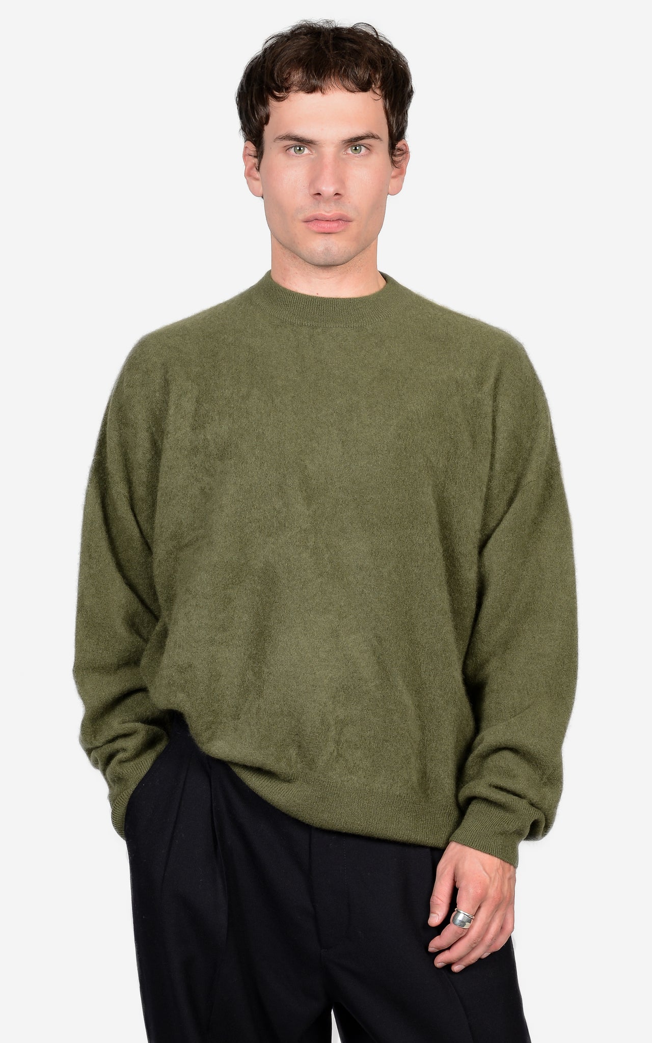 100% CASHMERE BRUSHED CREW-NECK