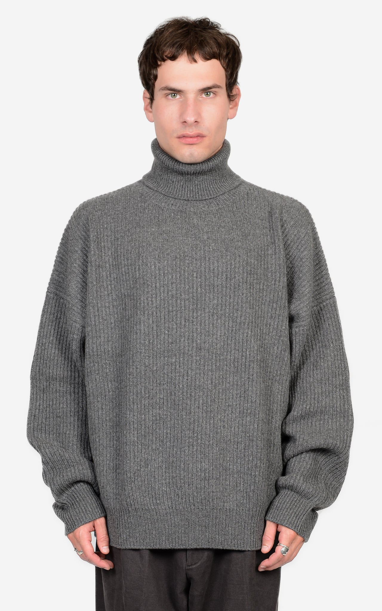 100% CASHMERE RIB-KNIT TURTLENECK