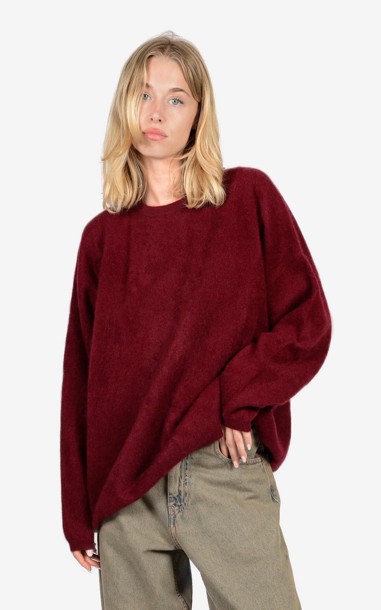 100% CASHMERE BRUSHED CREW-NECK