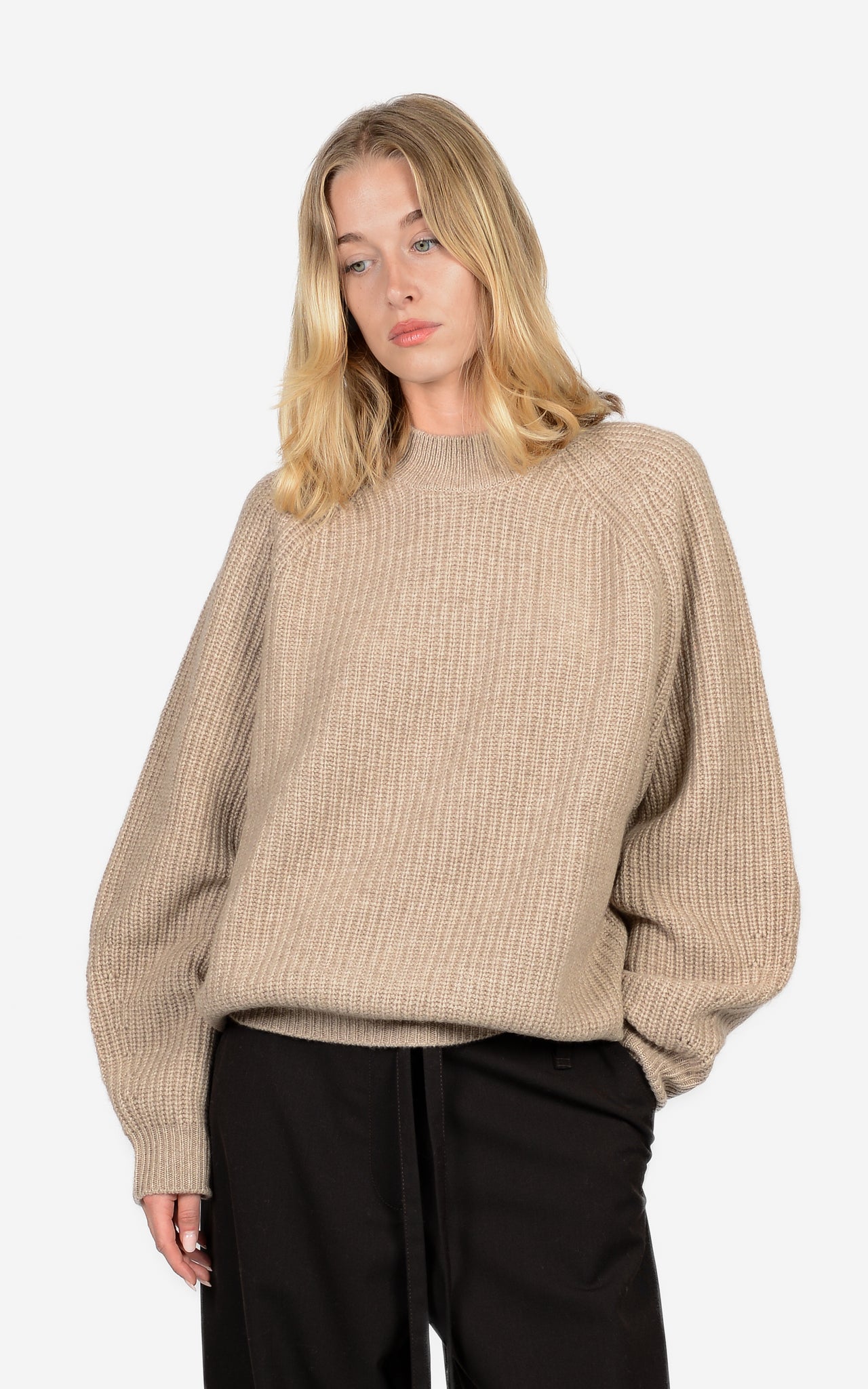 100% CASHMERE RIB-KNIT CREW
