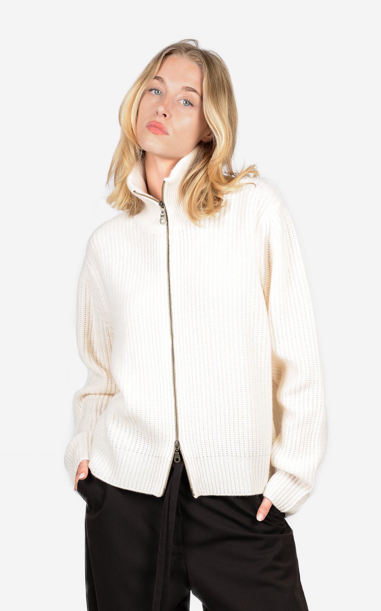 MERINO-WOOL & CASHMERE ZIP JACKET