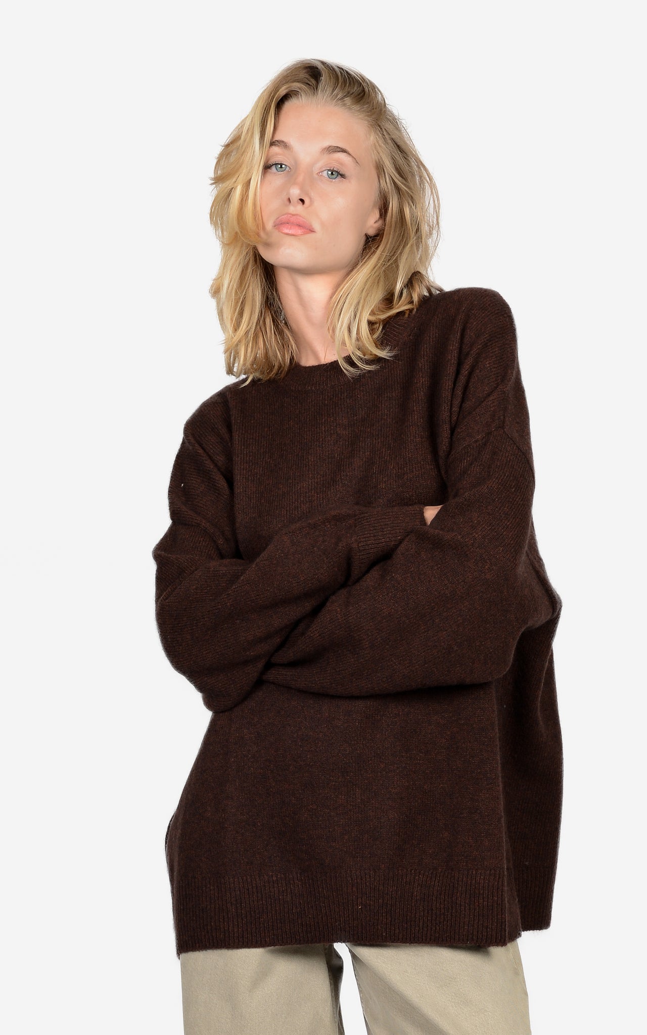100% CASHMERE LONG CREW-NECK