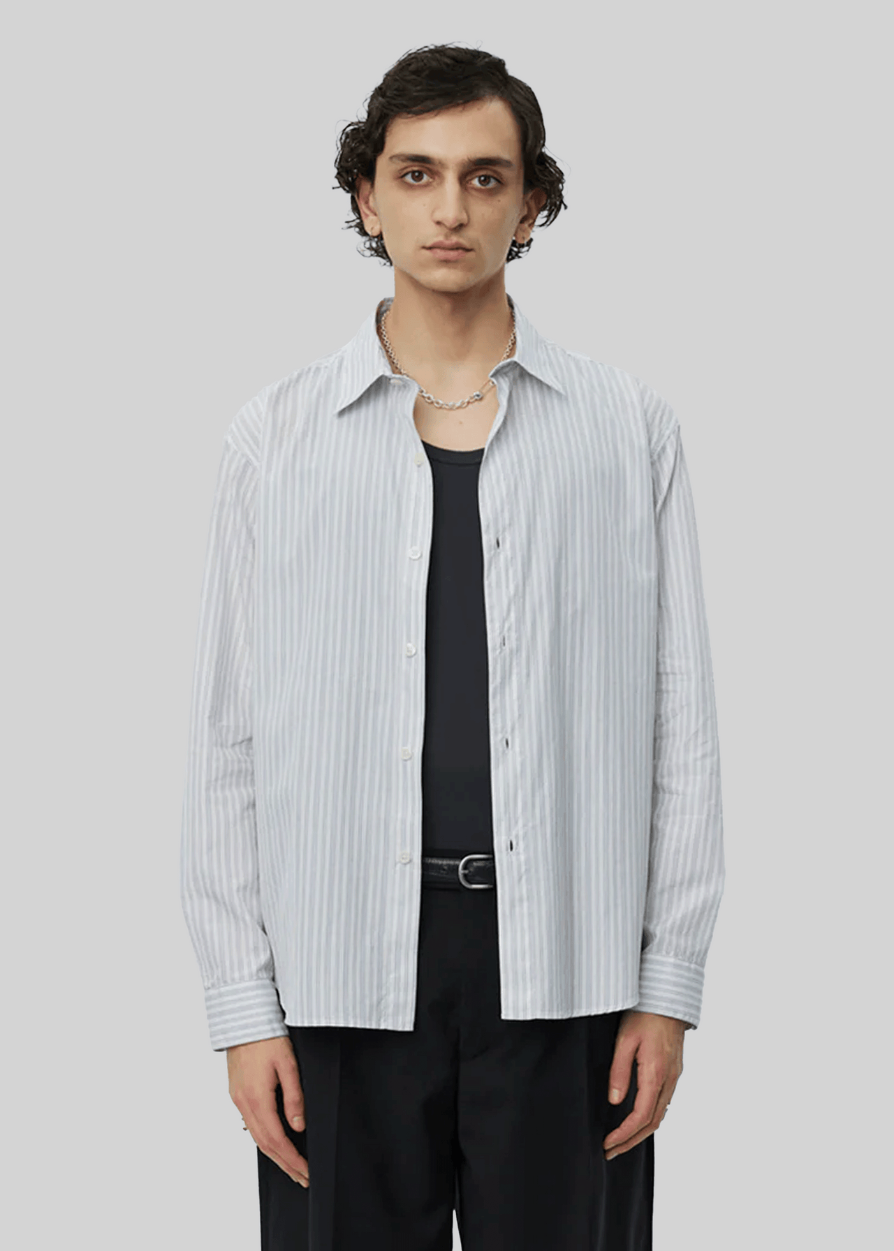 COMMON SHIRT FINANCIAL STRIPE