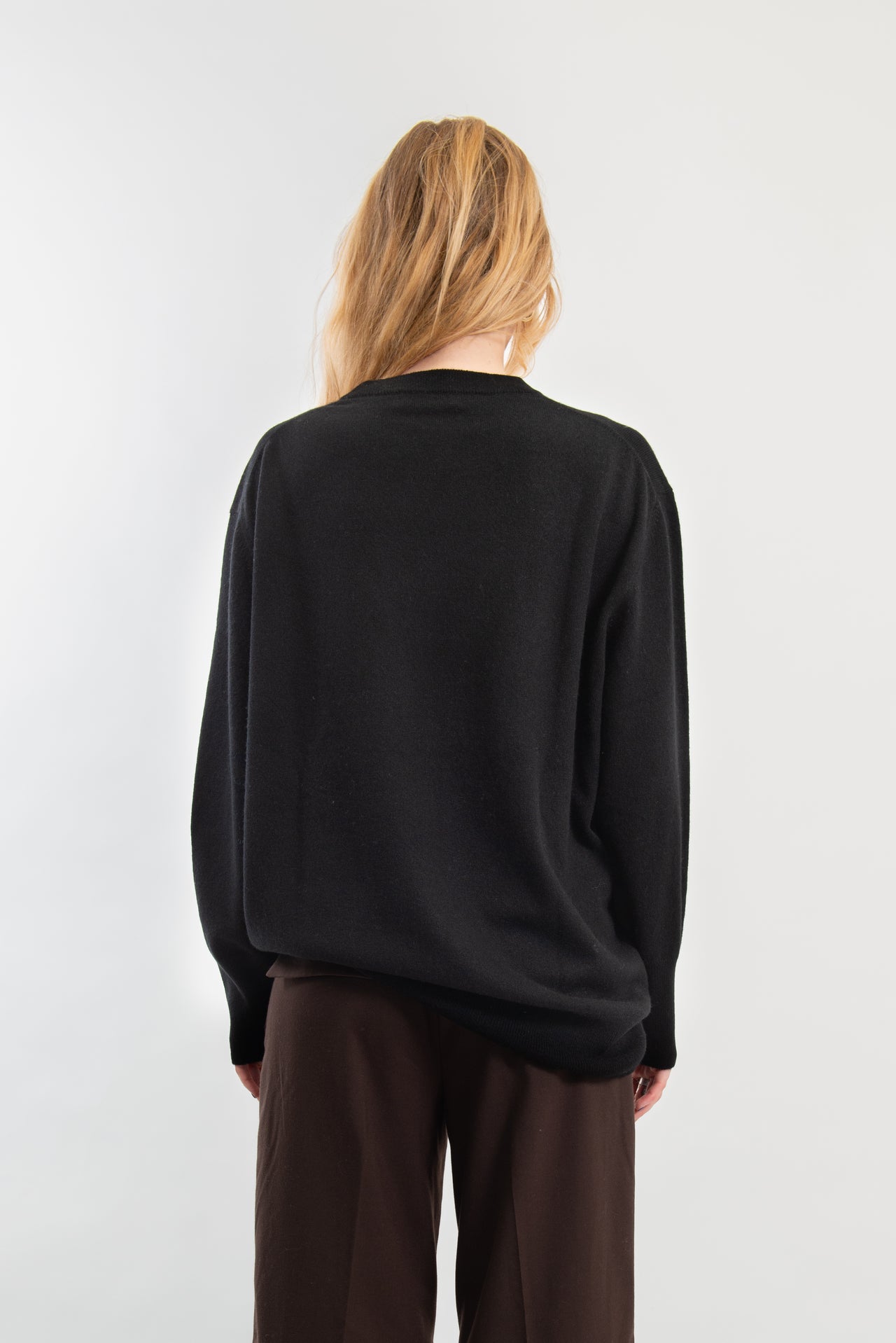 100% Cashmere long round-neck sweater