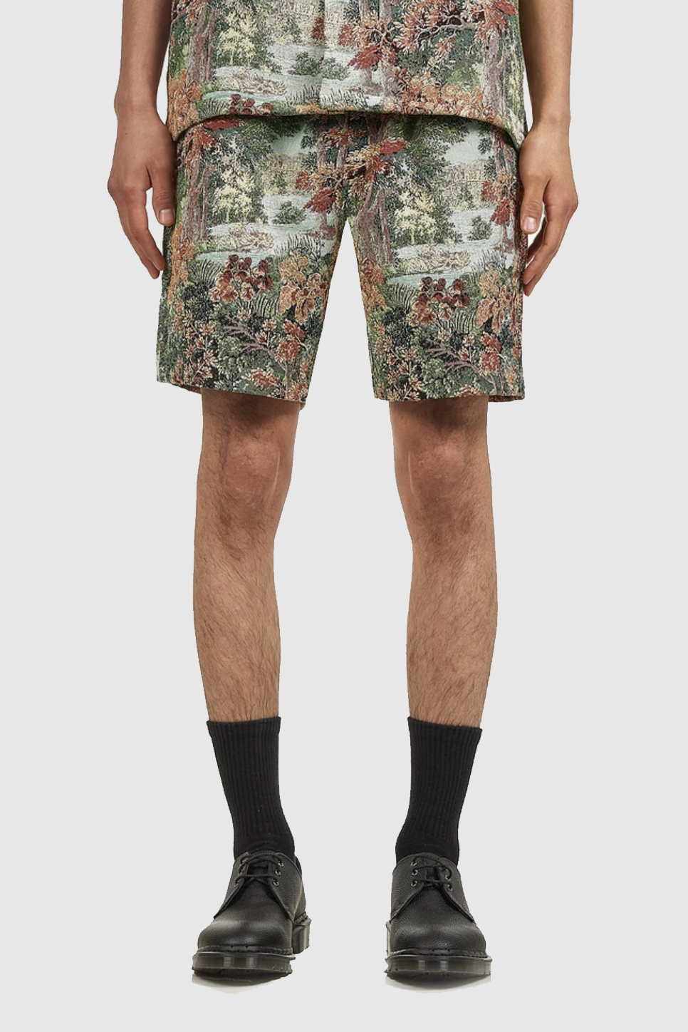 LANDSCAPE TAPESTRY SHORTS