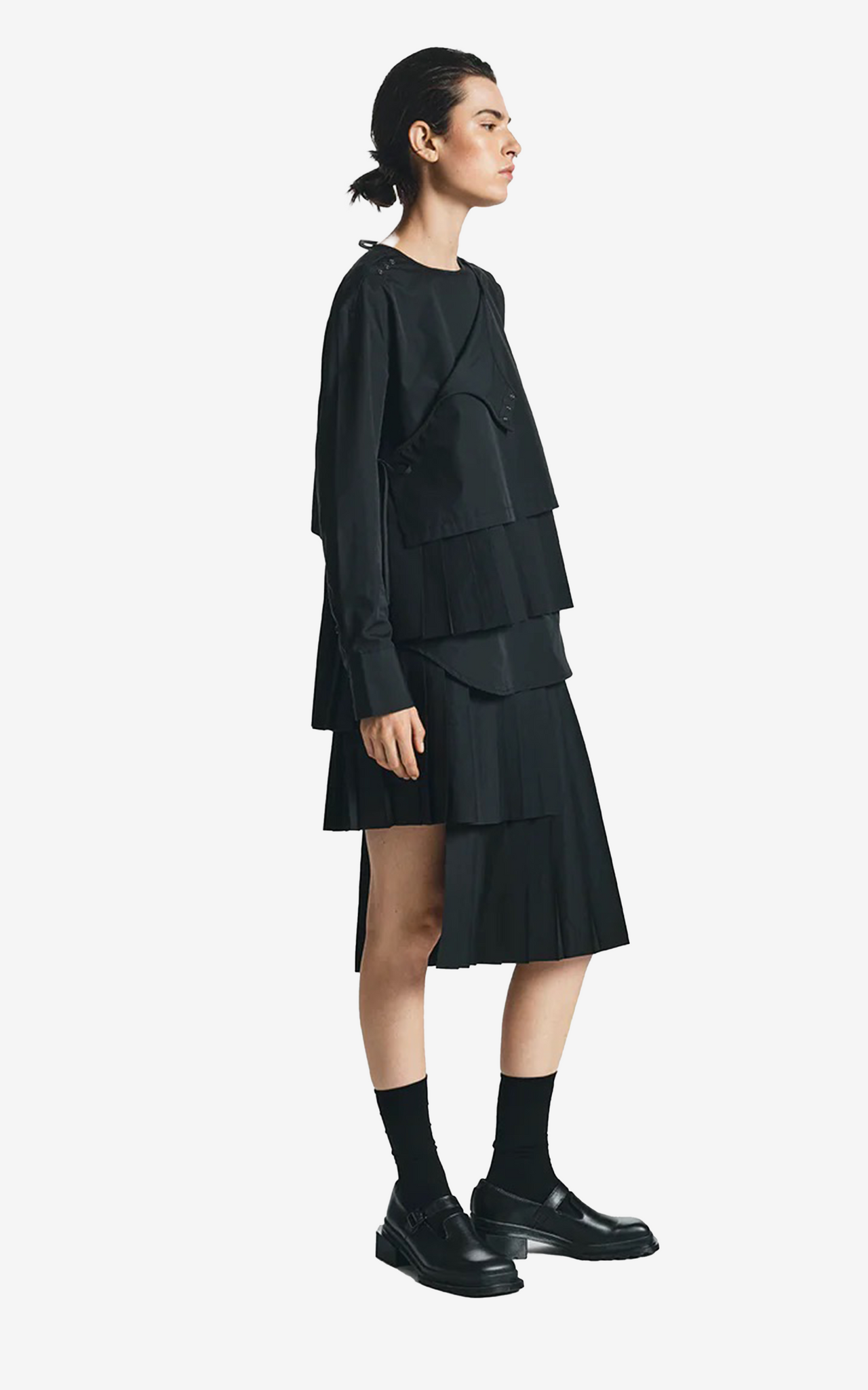 IZOLA BLACK