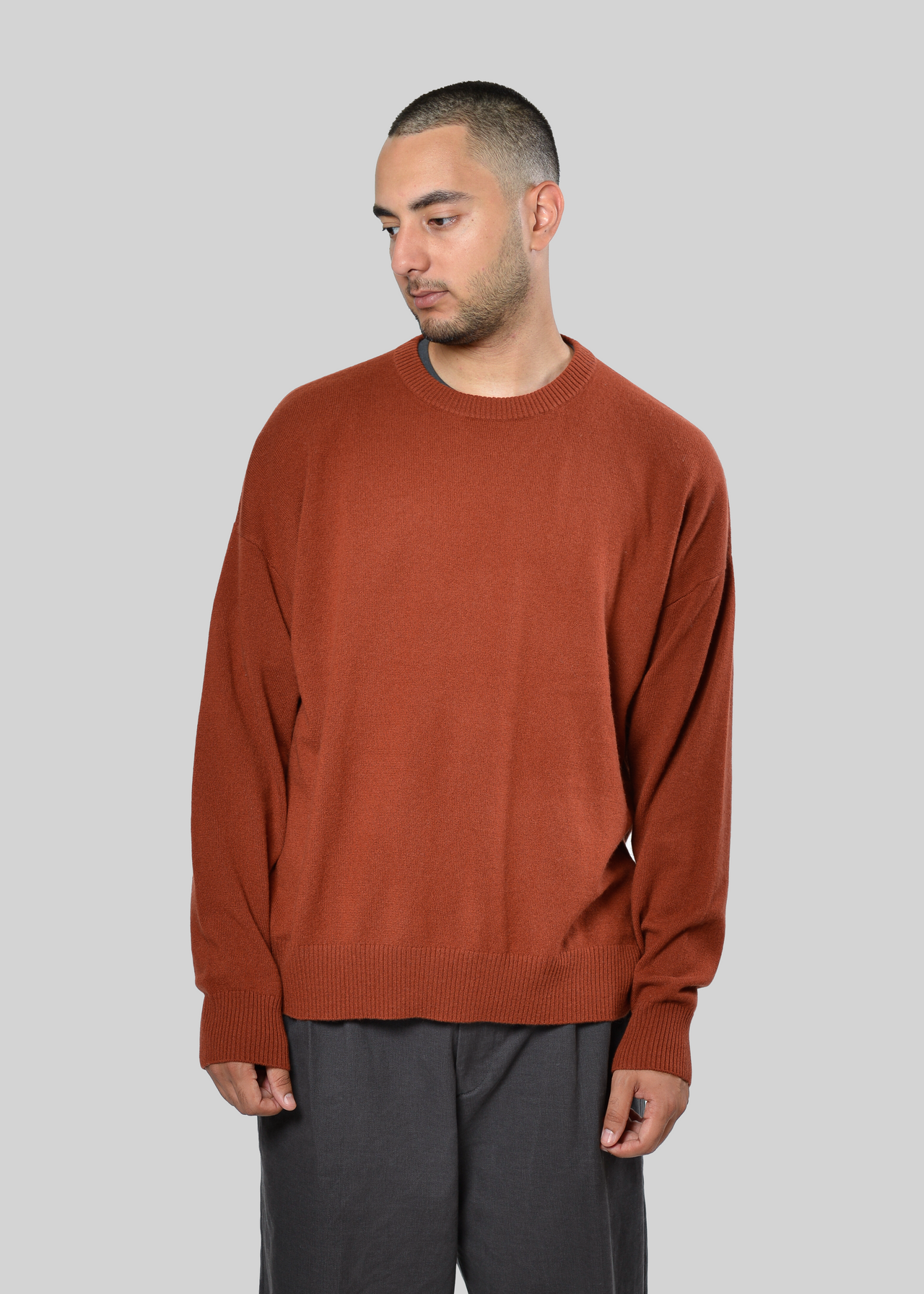 100% CASHMERE CREW-NECK