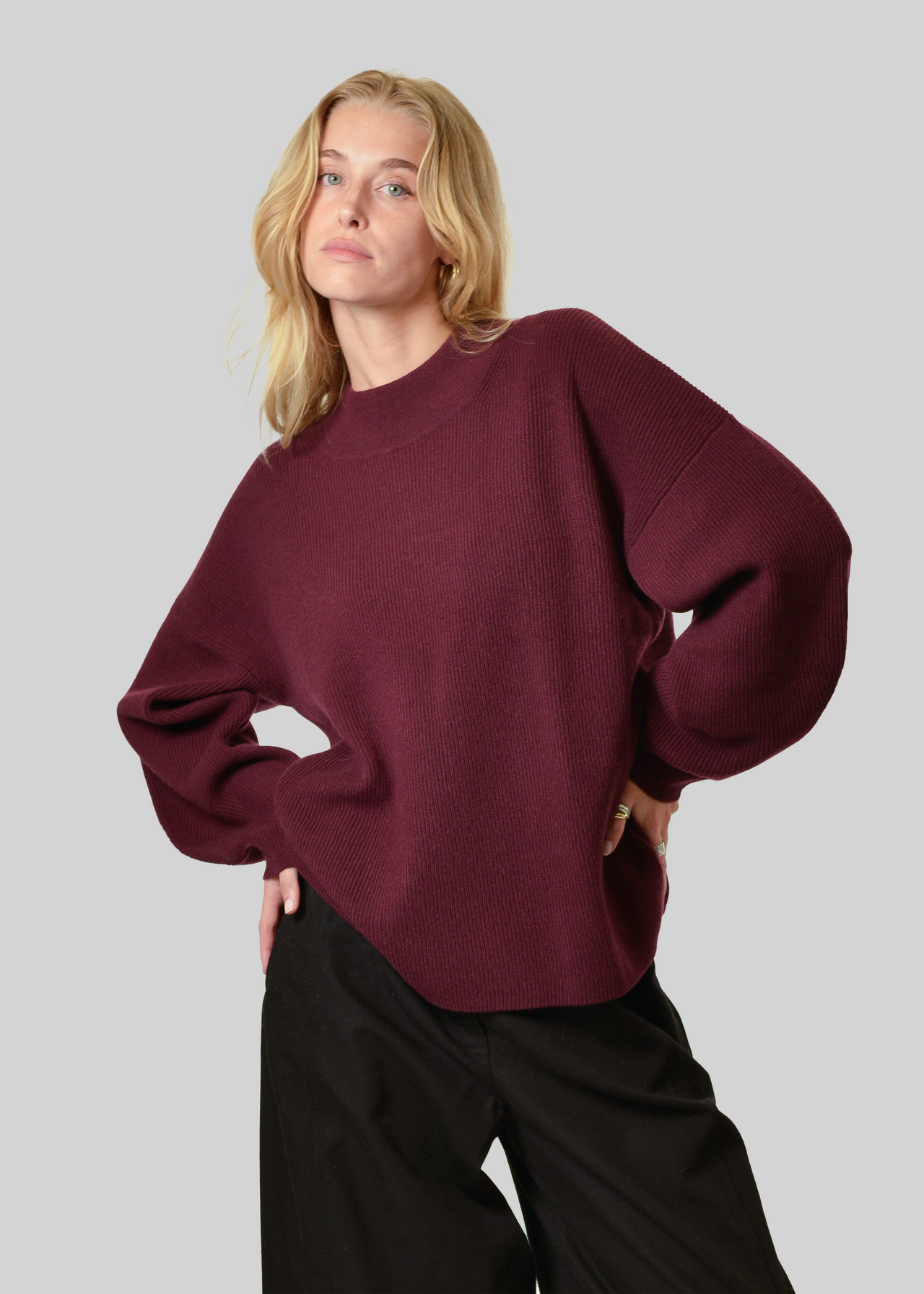 100% CASHMERE RIB-KNIT HIGH-NECK