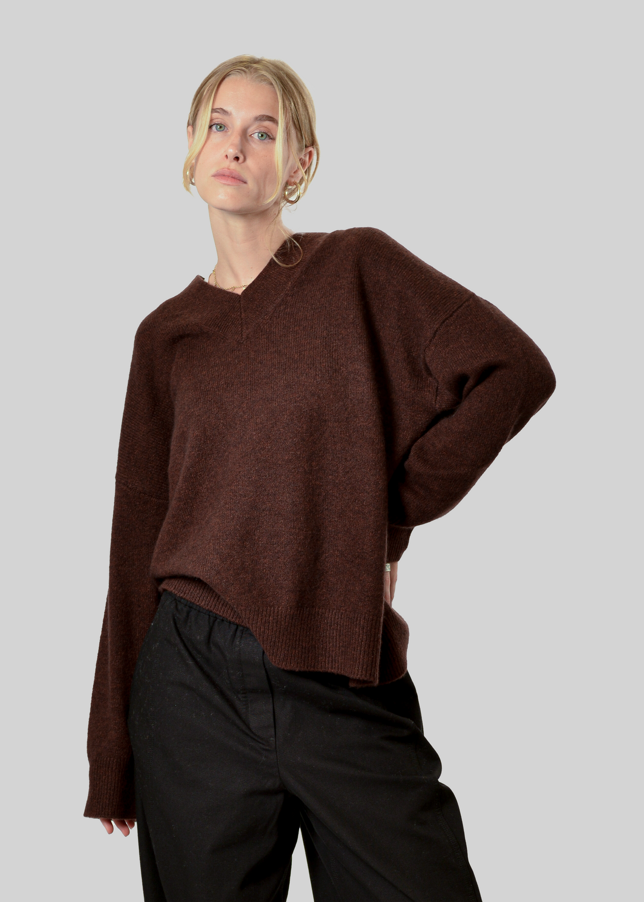 MERINO-WOOL / CASHMERE V-NECK