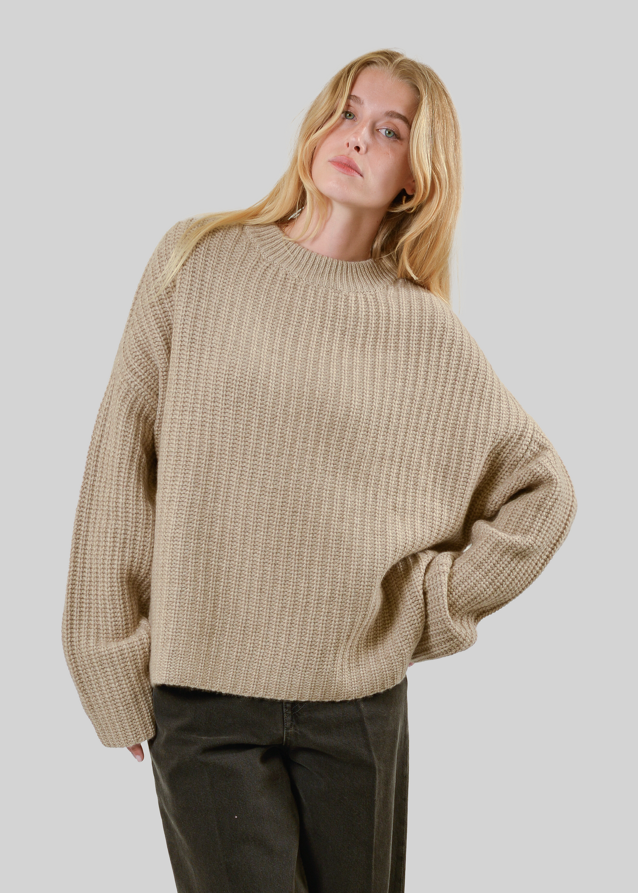 100% CASHMERE BOXY CREW-NECK